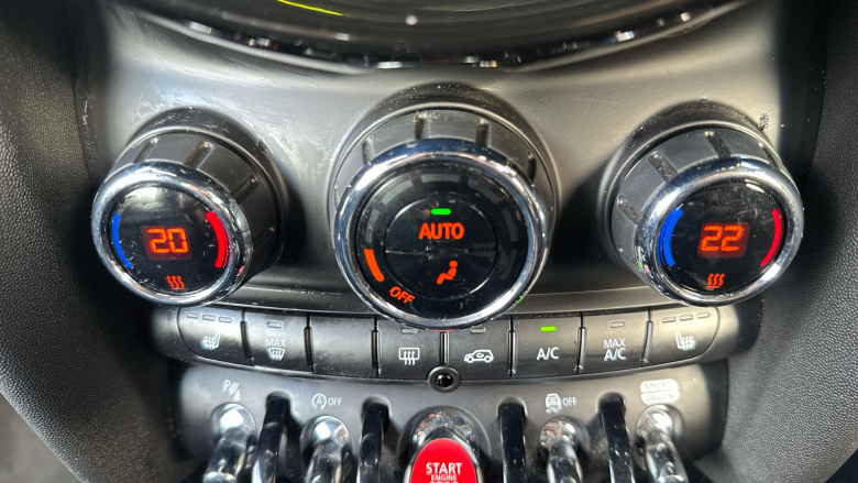 MINI Convertible 1.5 Cooper Classic 2dr Auto [Comfort/Nav Pack] Petrol Convertible